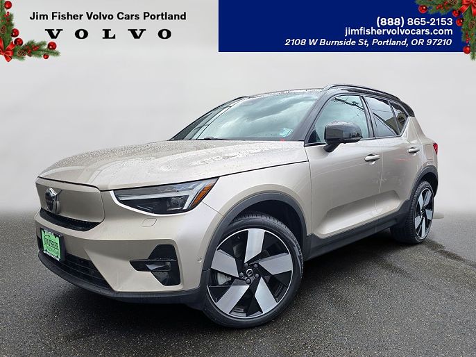 2023 Volvo XC40