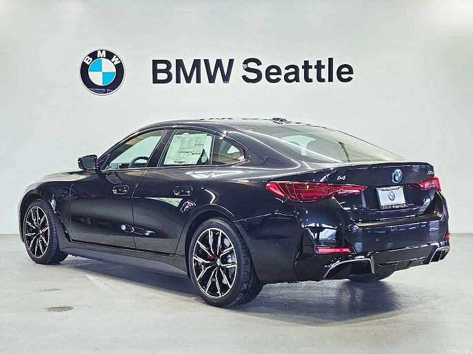 2025 BMW i4