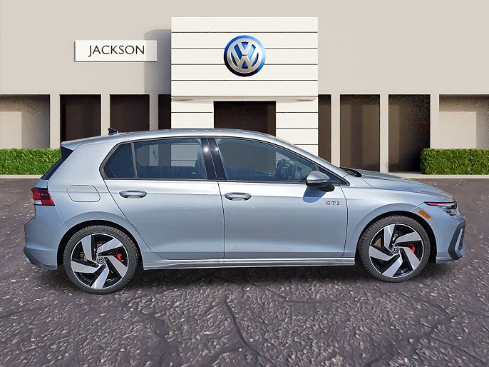 2025 Volkswagen Golf