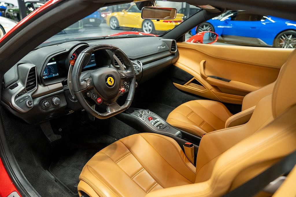 2014 Ferrari 458 null image 25