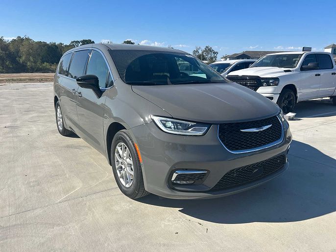 2025 Chrysler Pacifica