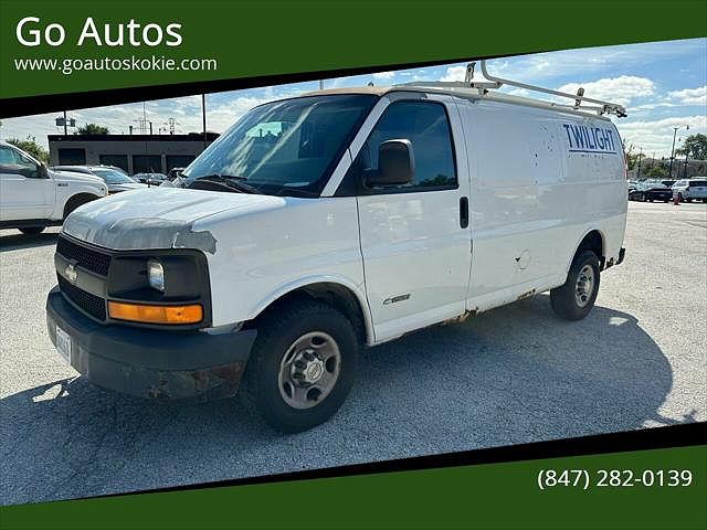 2004 Chevrolet Express 2500 image 0