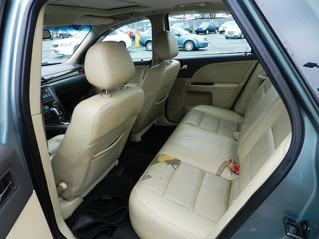2008 Ford Taurus SEL image 12