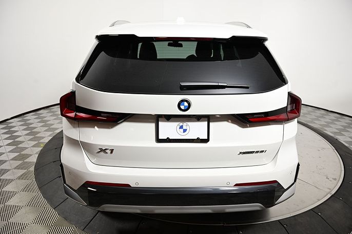 2025 BMW X1