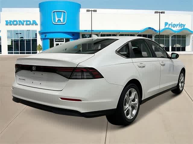 2024 Honda Accord LX image 4