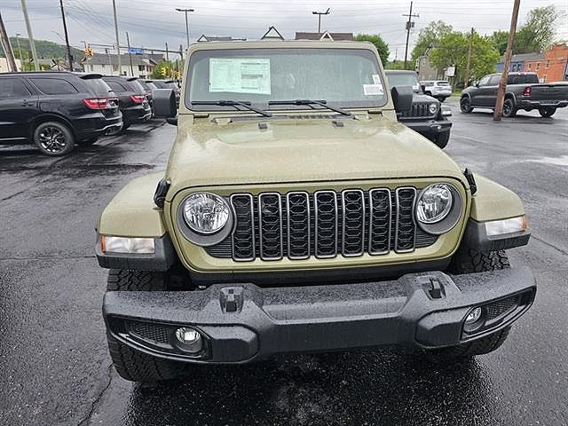 2025 Jeep Gladiator
