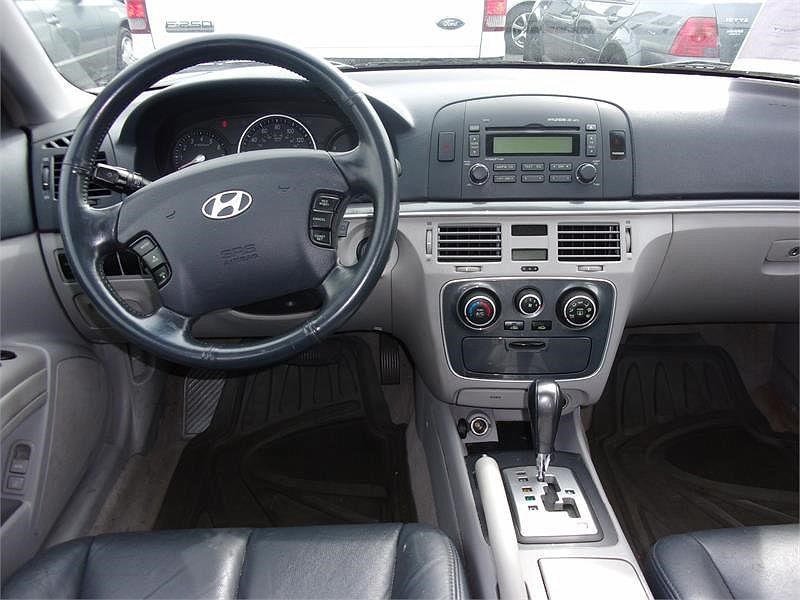 2006 Hyundai Sonata GLS image 4