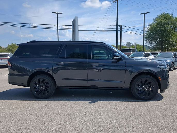 2025 Lincoln Navigator L
