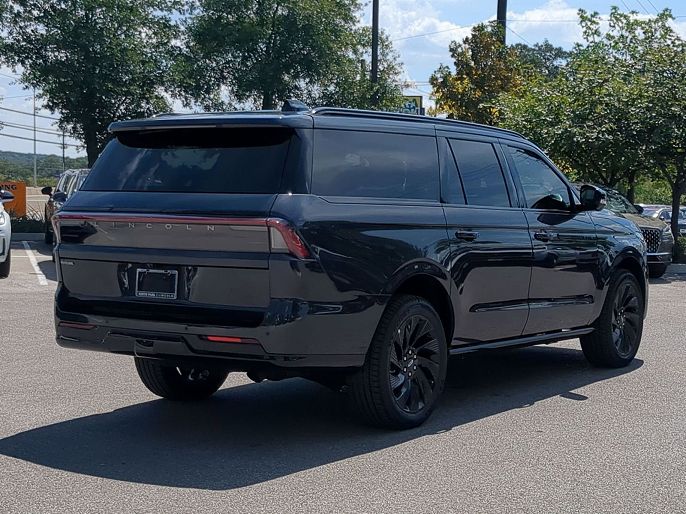 2025 Lincoln Navigator L