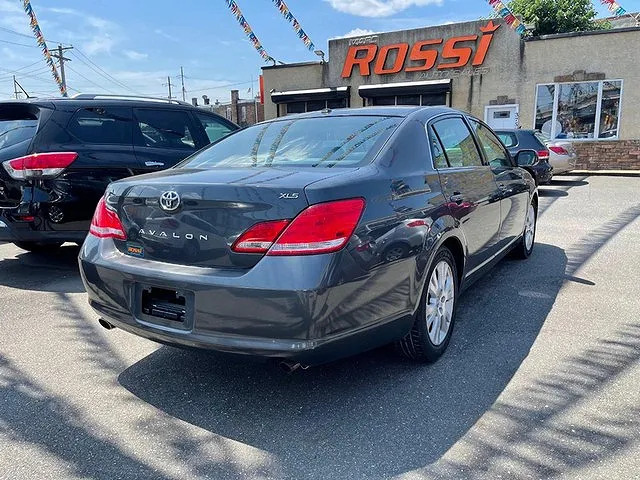 2010 Toyota Avalon