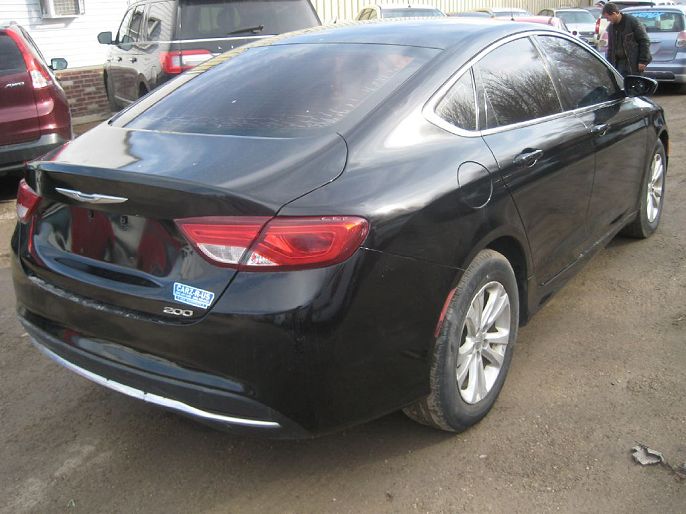 2015 Chrysler 200