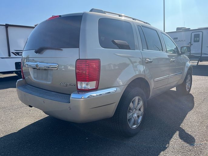 2009 Chrysler Aspen