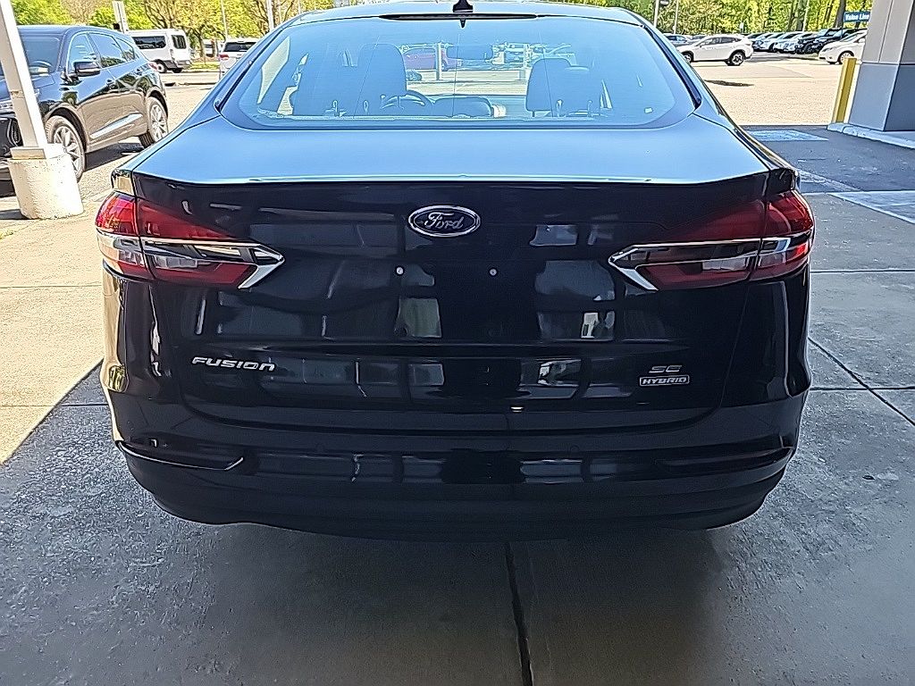 2020 Ford Fusion SE image 4