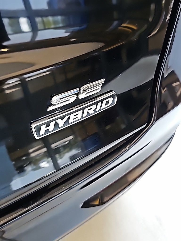 2020 Ford Fusion SE image 5