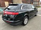 2018 Lincoln MKT Livery image 4
