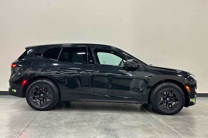 2024 BMW iX