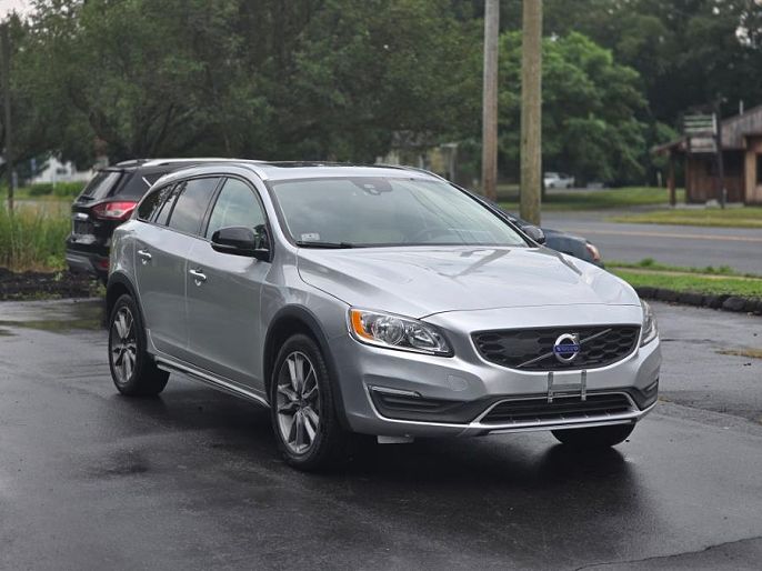 2017 Volvo V60