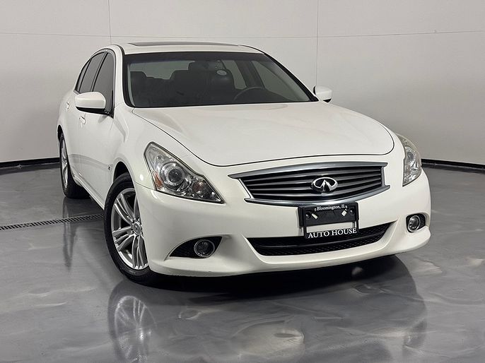 2015 Infiniti Q40