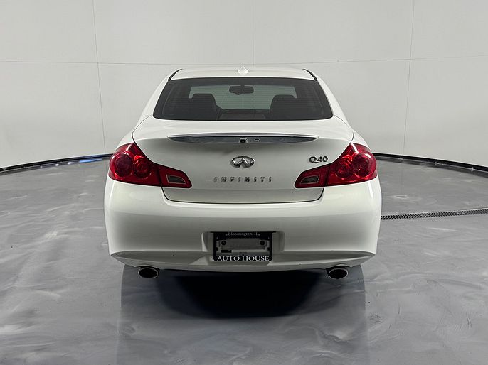 2015 Infiniti Q40