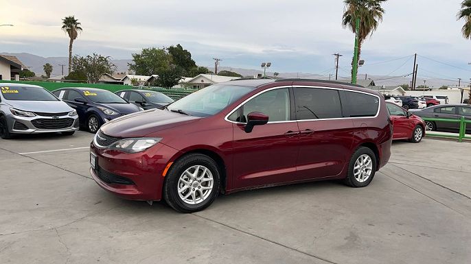 2021 Chrysler Voyager