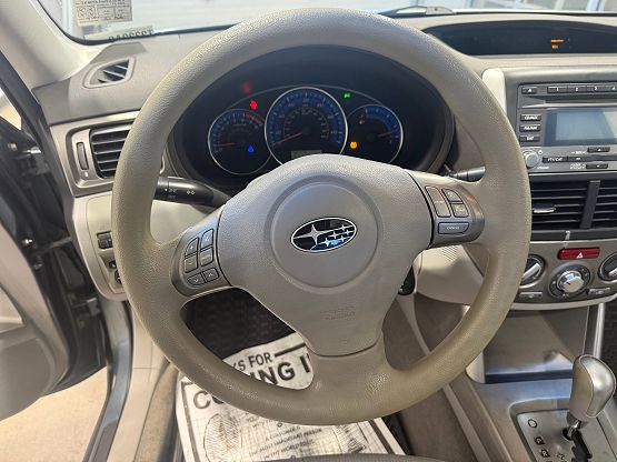 2009 Subaru Forester X photo 2