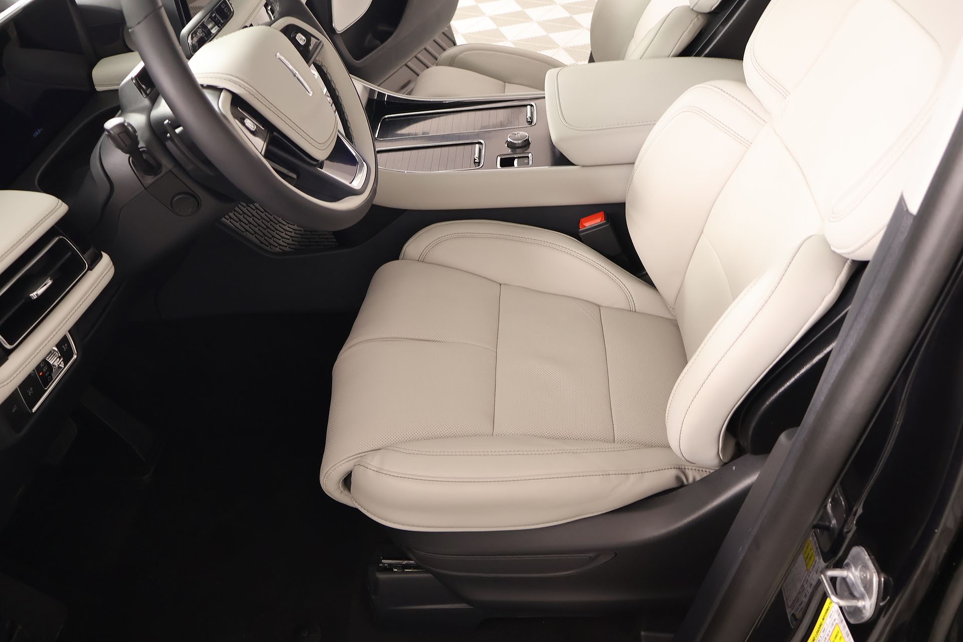 2026 Lincoln Aviator