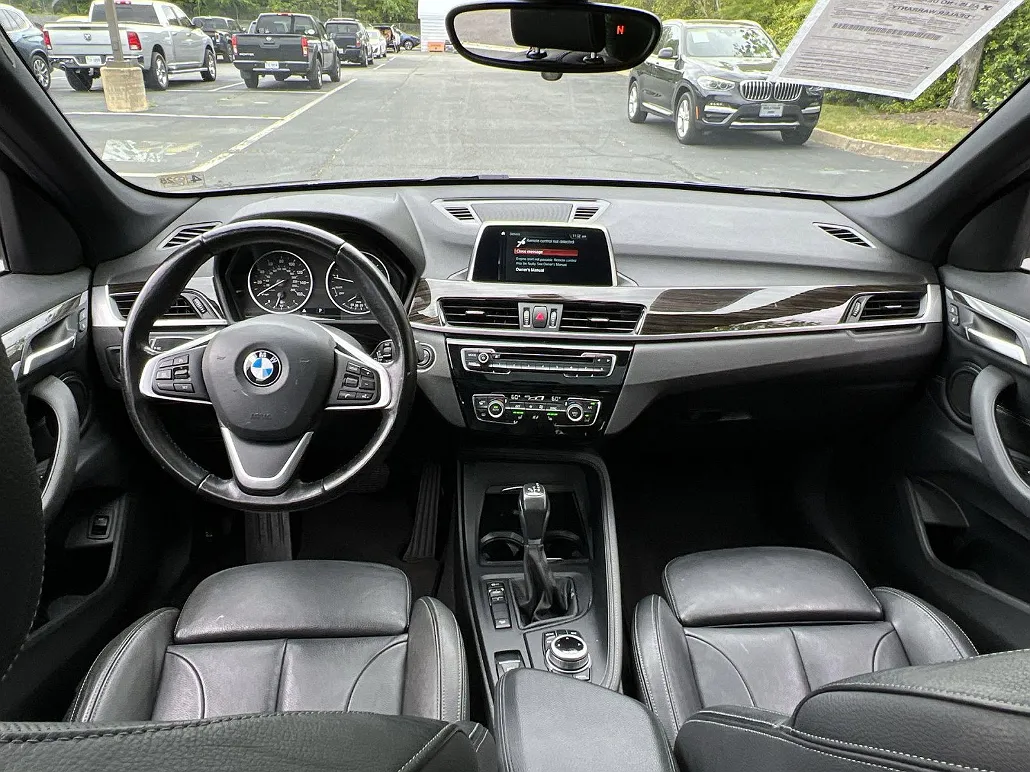 2018 BMW X1 xDrive28i image 1