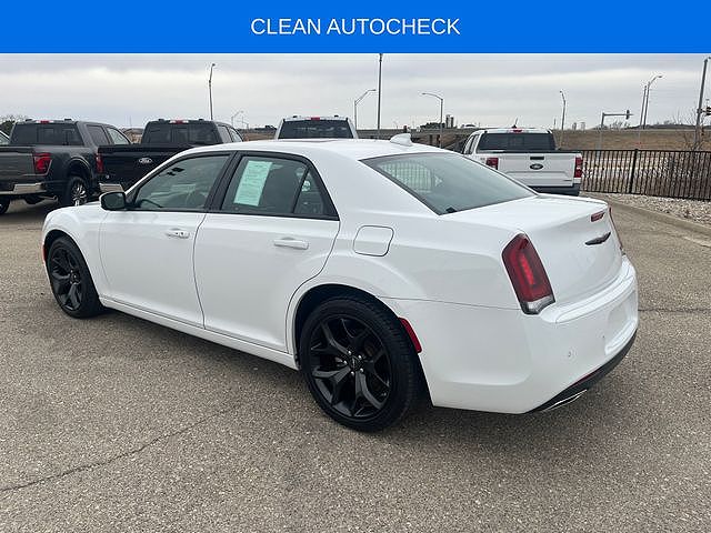 2022 Chrysler 300