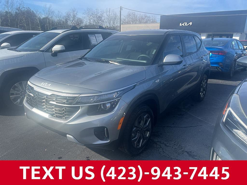 2024 Kia Seltos LX photo 3