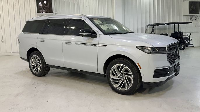 2025 Lincoln Navigator L