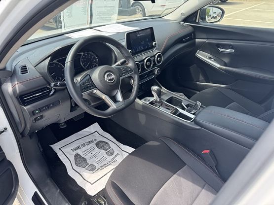 2024 Nissan Sentra SR photo 11
