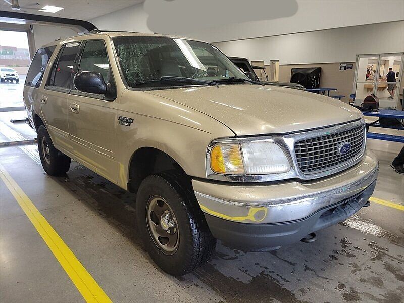 2000 Ford Expedition XLT image 0