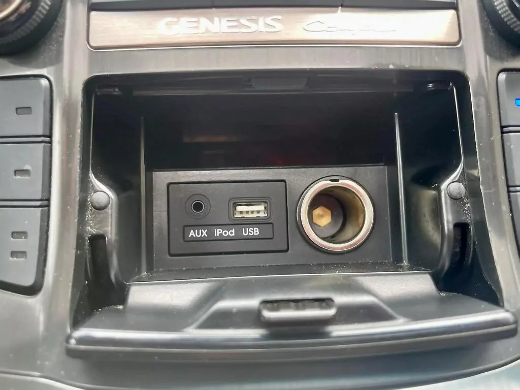 2016 Hyundai Genesis Ultimate image 63