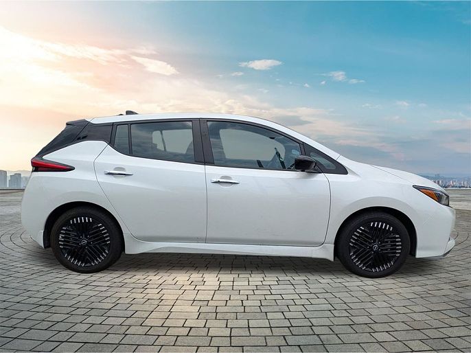 2024 Nissan Leaf
