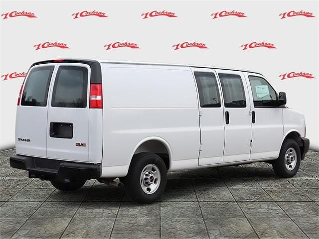 2025 GMC Savana