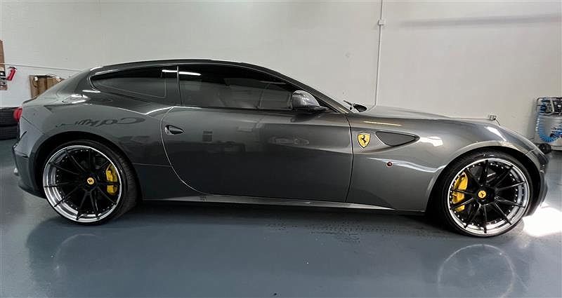 2013 Ferrari FF null image 5
