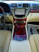 2011 Lexus LS 460 image 9