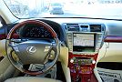 2011 Lexus LS 460 image 8
