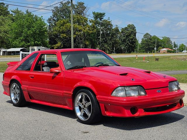 1992 Ford Mustang GT image 4