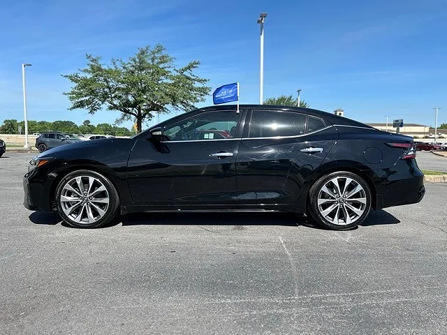 2023 Nissan Maxima