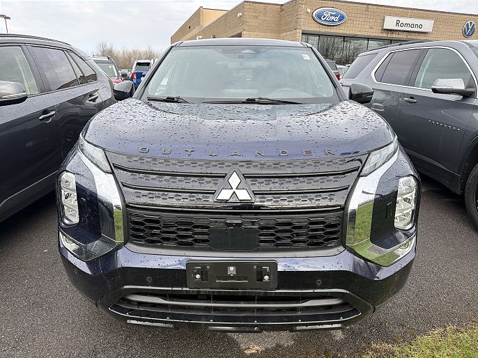 2023 Mitsubishi Outlander