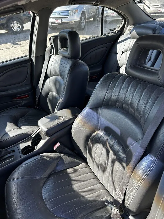 2002 Pontiac Bonneville