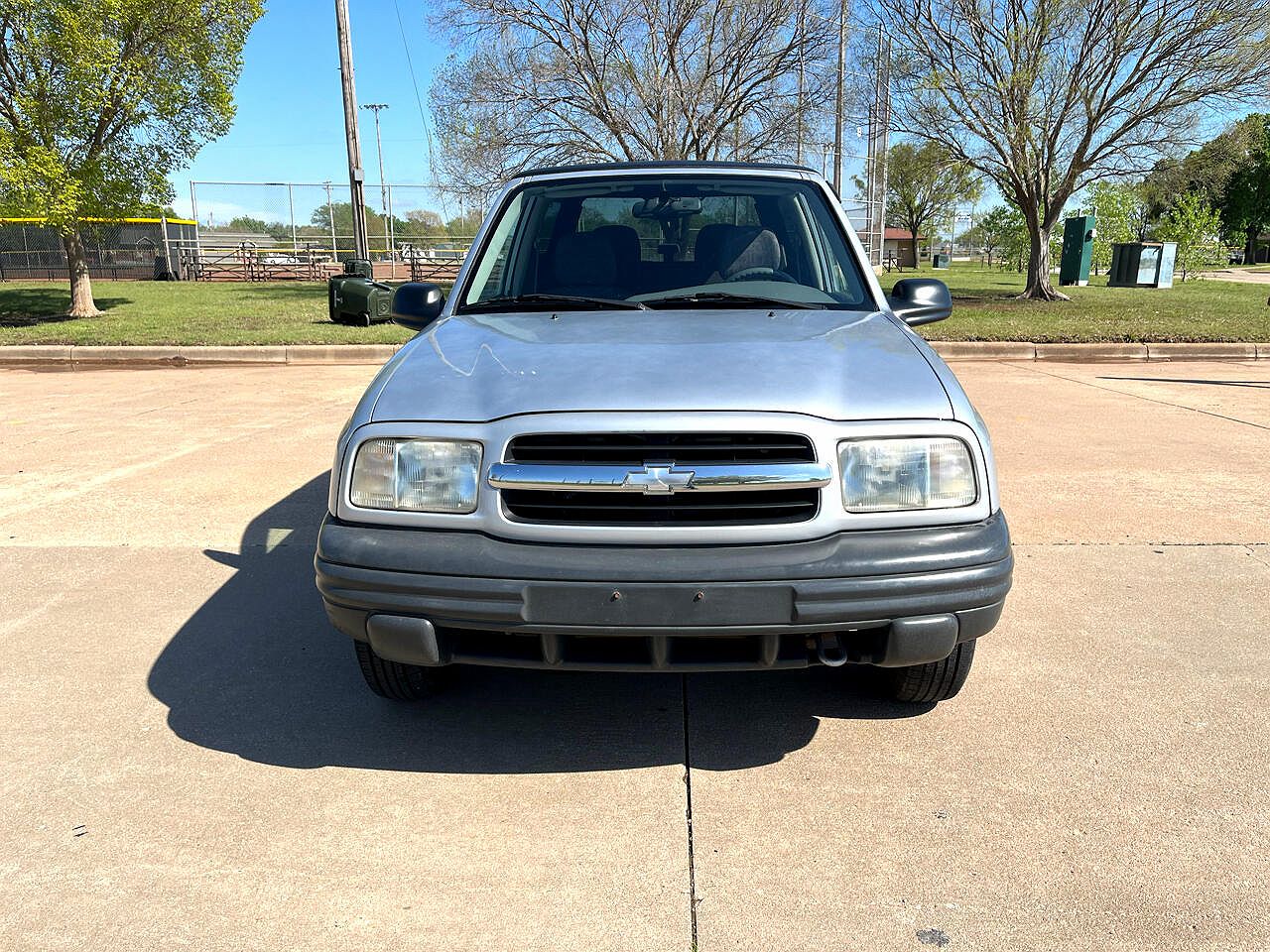 2000 Chevrolet Tracker null image 9