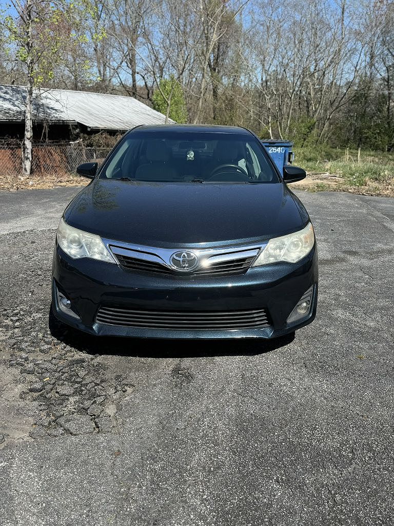 2012 Toyota Camry null image 0