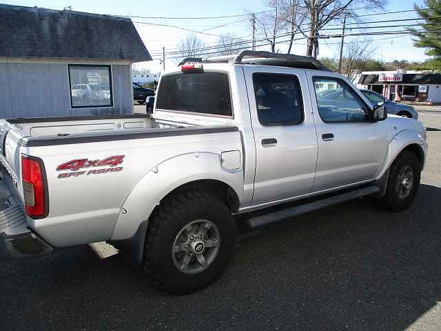 2004 Nissan Frontier XE image 5
