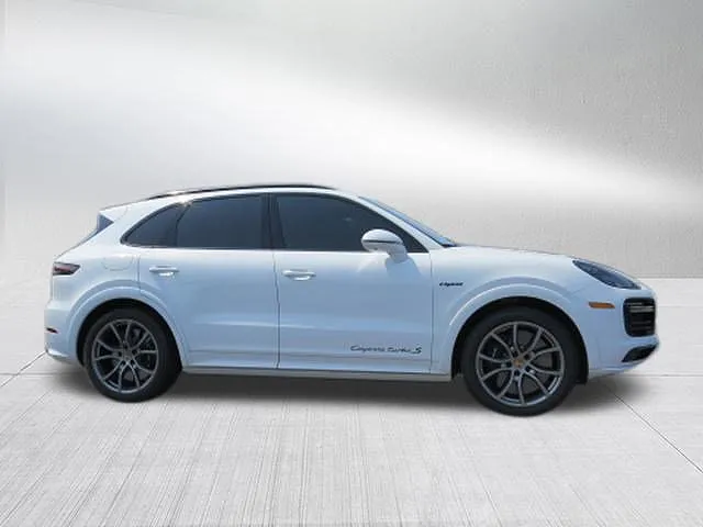 2022 Porsche Cayenne