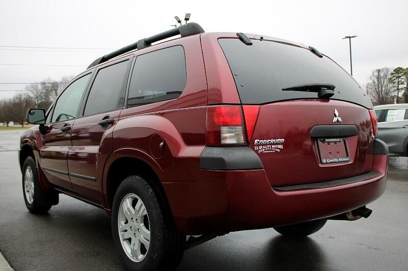 2005 Mitsubishi Endeavor LS image 3