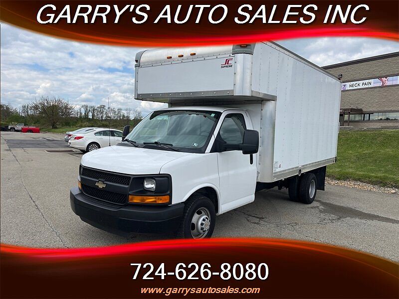 2014 Chevrolet Express 3500 image 0
