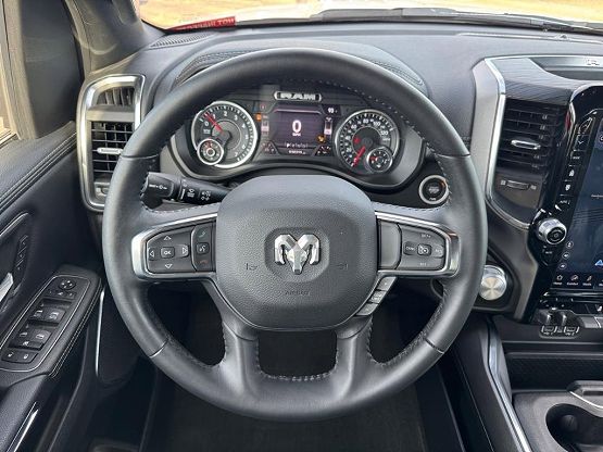 2024 Ram 1500 Laramie photo 10
