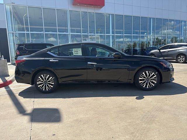 2025 Nissan Altima